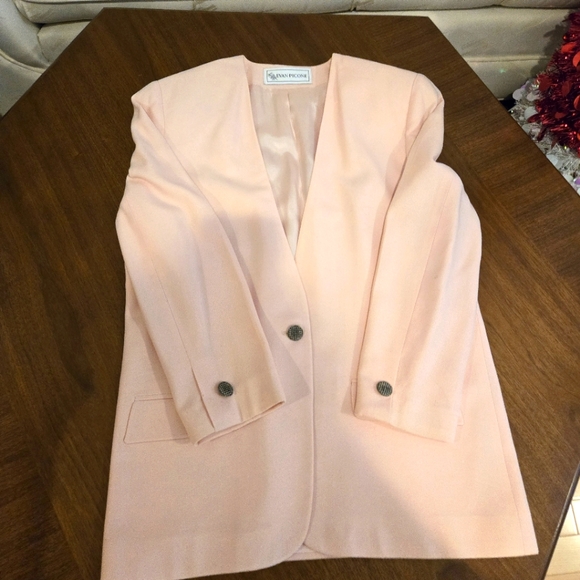 Vintage Evan Picone Woman's Pink Business Suit, 100% Wool, Size 12 - Picture 9 of 12